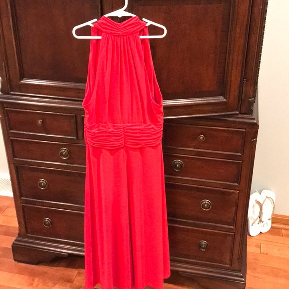 Hot red dress - Picture 4 of 4